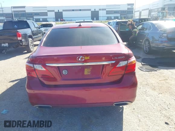 ✅ 2012 Lexus LS 460 • VIN: JTHBL5EF4C5112915 • Lot: 43568683. Listed on IAAI with 153,903 mi. Free auction sales archive from the USA and detailed vehicle history report at DreamBid. Image 16.