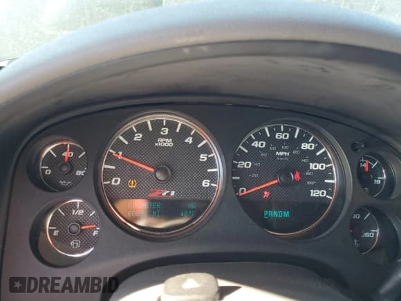 ✅ 2011 Chevrolet Tahoe LT • VIN: 1GNSKBE06BR171588 • Lot: 82760715. Wystawiony na Copart z przebiegiem 260 896 mil. Bezpłatny archiwum sprzedaży aukcyjnych z USA i szczegółowy raport historii pojazdu na DreamBid. Zdjęcie 9.