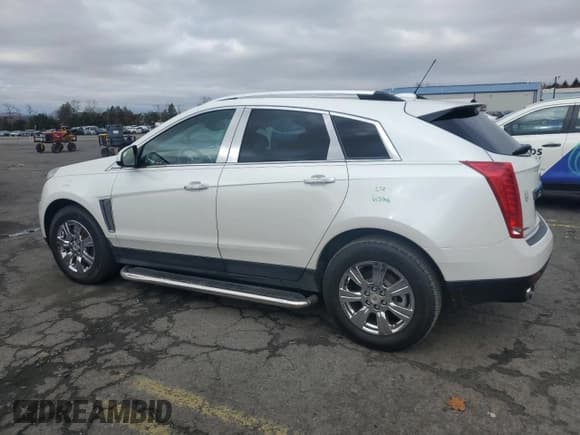 ✅ 2015 Cadillac SRX Luxury Collection • VIN: 3GYFNEE38FS517781 • Lot: 90697485. Listed on Copart with 36,438 mi. Free auction sales archive from the USA and detailed vehicle history report at DreamBid. Image 2.