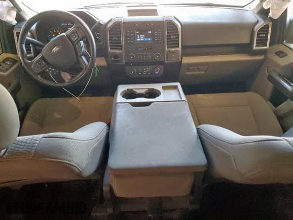 ✅ 2017 Ford F-150 XLT • VIN: 1FTEW1CP9HKC97305 • Lot: 93031745. Wystawiony na Copart z przebiegiem 58 881 mil. Bezpłatny archiwum sprzedaży aukcyjnych z USA i szczegółowy raport historii pojazdu na DreamBid. Zdjęcie 8.