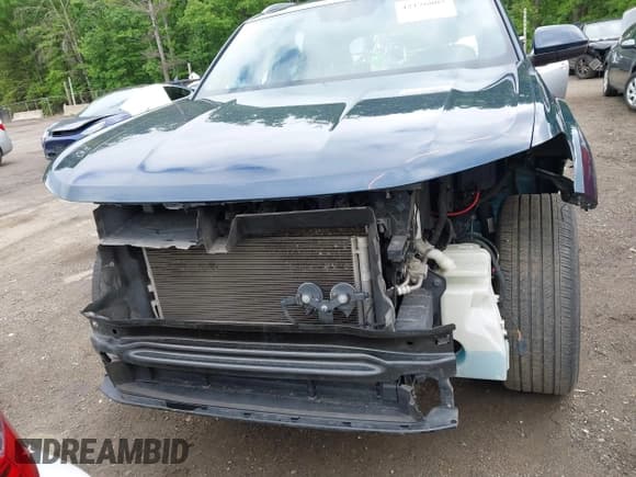 ✅ 2022 Volkswagen Atlas SE • VIN: 1V2JE2CA4NC205458 • Lot: 42176005. Wystawiony na IAAI z przebiegiem 125 429 mil. Bezpłatny archiwum sprzedaży aukcyjnych z USA i szczegółowy raport historii pojazdu na DreamBid. Zdjęcie 12.