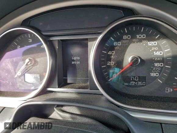 ✅ 2012 Audi Q7 Prestige • VIN: WA1VMBFE9CD003530 • Лот: 94038615. Опубликован ранее на Copart с пробегом 194 360 миль. Бесплатный доступ к архиву аукционных продаж из США и подробный отчёт об истории автомобиля на DreamBid. Изображение 9.