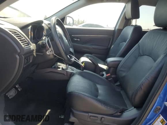 2017 Mitsubishi Outlander SEL с VIN JA4AP4AW1HZ063183, выставлен на аукционе Copart как лот 51605635 с пробегом 47 426 миль миль и Списание • Salvage title. История ставок и продаж доступна на DreamBid. Изображение 7.