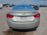 ✅ 2015 Chevrolet Impala LTZ • VIN: 2G1165S35F9106202 • Lot: 43071546. Wystawiony na IAAI z przebiegiem 145 620 mil. Bezpłatny archiwum sprzedaży aukcyjnych z USA i szczegółowy raport historii pojazdu na DreamBid. Zdjęcie 17.