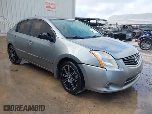✅ 2012 Nissan Sentra 2.0 • VIN: 3N1AB6AP8CL663856 • Lot: 42829028. Wystawiony na IAAI z przebiegiem 140 648 mil. Bezpłatny archiwum sprzedaży aukcyjnych z USA i szczegółowy raport historii pojazdu na DreamBid. Zdjęcie 1.