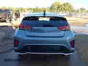 2020 Hyundai Veloster Turbo R-Spec z VIN KMHTH6AB5LU026515, wystawiony jako IAAI lot #43278624 z przebiegiem 48 888 mil mil oraz . Historia ofert i sprzedaży dostępna na DreamBid. Obrazek 16.