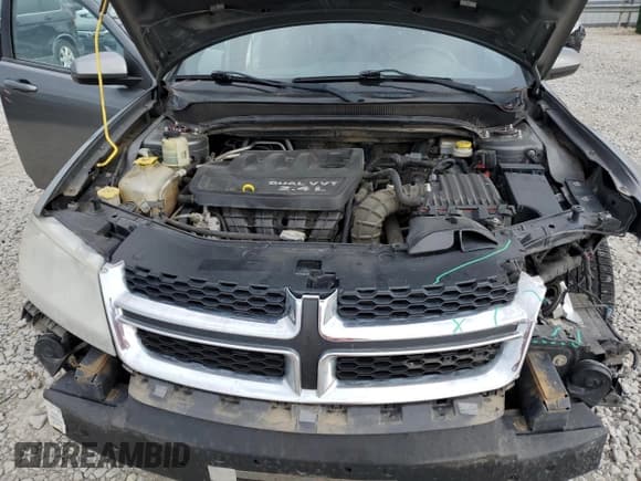 ✅ 2012 Dodge Avenger SXT • VIN: 1C3CDZCB3CN195297 • Лот: 83099864. Опубликован ранее на Copart с пробегом 180 638 миль. Бесплатный доступ к архиву аукционных продаж из США и подробный отчёт об истории автомобиля на DreamBid. Изображение 11.