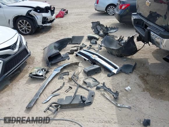 ✅ 2011 Chevrolet Silverado 2500HD LT • VIN: 1GC1KXCG6BF182643 • Lot: 43459265. Listed on IAAI with 176,716 mi. Free auction sales archive from the USA and detailed vehicle history report at DreamBid. Image 18.