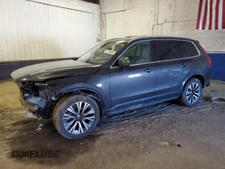 ✅ 2021 Volvo XC90 Momentum • VIN: YV4A22PK5M1682775 • Lot: 92118085. Wystawiony na Copart z przebiegiem Nie podano. Bezpłatny archiwum sprzedaży aukcyjnych z USA i szczegółowy raport historii pojazdu na DreamBid. Zdjęcie 1.