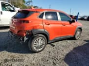 ✅ 2019 Hyundai Kona SEL • VIN: KM8K62AA8KU243556 • Лот: 43445844. Опубликован ранее на Copart с пробегом 34 739 миль. Бесплатный доступ к архиву аукционных продаж из США и подробный отчёт об истории автомобиля на DreamBid. Изображение 3.