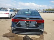 ✅ 2019 Kia Forte LXS • VIN: 3KPF24AD2KE009662 • Lot: 43858365. Wystawiony na IAAI z przebiegiem 36 355 mil. Bezpłatny archiwum sprzedaży aukcyjnych z USA i szczegółowy raport historii pojazdu na DreamBid. Zdjęcie 16.