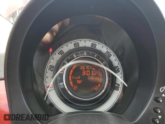 ✅ 2015 FIAT 500 Pop • VIN: 3C3CFFAR8FT545181 • Lot: 61406525. Listed on Copart with 66,151 mi. Free auction sales archive from the USA and detailed vehicle history report at DreamBid. Image 9.