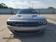 ✅ 2016 Dodge Challenger R/T Scat Pack • VIN: 2C3CDZFJ2GH275160 • Lot: 55005364. Wystawiony na Copart z przebiegiem 106 386 mil. Bezpłatny archiwum sprzedaży aukcyjnych z USA i szczegółowy raport historii pojazdu na DreamBid. Zdjęcie 5.