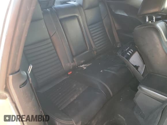 ✅ 2014 Dodge Challenger SXT • VIN: 2C3CDYAG4EH210023 • Lot: 77484374. Wystawiony na Copart z przebiegiem Nie podano. Bezpłatny archiwum sprzedaży aukcyjnych z USA i szczegółowy raport historii pojazdu na DreamBid. Zdjęcie 10.