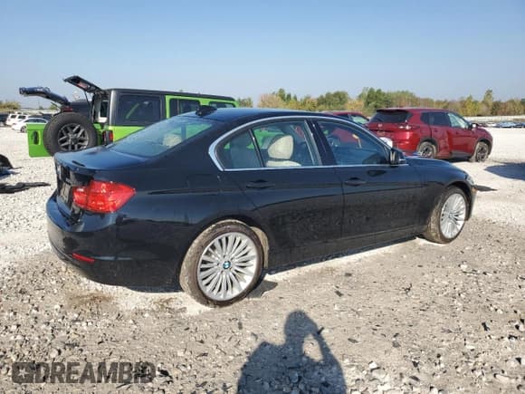 ✅ 2015 BMW 3 Series 328i xDrive • VIN: WBA3B3C50FF548891 • Лот: 84816605. Опубликован ранее на Copart с пробегом 41 631 миль. Бесплатный доступ к архиву аукционных продаж из США и подробный отчёт об истории автомобиля на DreamBid. Изображение 3.