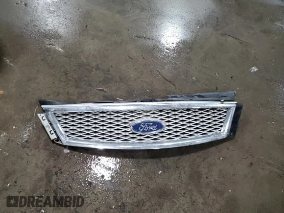 ✅ 2005 Ford Five Hundred Limited • VIN: 1FAHP28175G102911 • Лот: 75665064. Опубликован ранее на Copart с пробегом 262 640 миль. Бесплатный доступ к архиву аукционных продаж из США и подробный отчёт об истории автомобиля на DreamBid. Изображение 12.