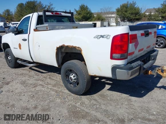 ✅ 2012 GMC Sierra 2500HD Work Truck • VIN: 1GT02ZCG3CZ158498 • Lot: 41742549. Listed on IAAI with 149,567 mi. Free auction sales archive from the USA and detailed vehicle history report at DreamBid. Image 3.