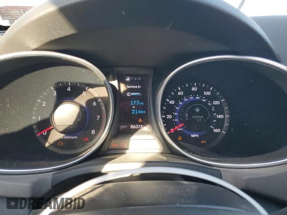 ✅ 2013 Hyundai Santa Fe Sport • VIN: 5XYZU3LA5DG037269 • Lot: 92419905. Listed on Copart with 86,374 mi. Free auction sales archive from the USA and detailed vehicle history report at DreamBid. Image 9.