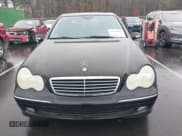 ✅ 2004 Mercedes-Benz C 230 Kompressor • VIN: WDBRF40J24A556752 • Lot: 43758869. Listed on IAAI with 175,458 mi. Free auction sales archive from the USA and detailed vehicle history report at DreamBid. Image 6.