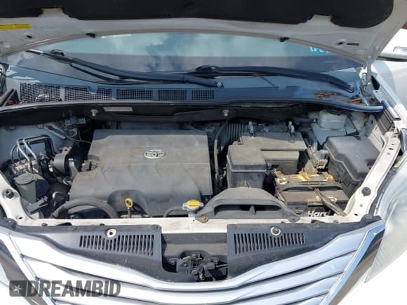 ✅ 2013 Toyota Sienna XLE • VIN: 5TDDK3DC4DS053496 • Lot: 42824206. Listed on IAAI with 246,912 mi. Free auction sales archive from the USA and detailed vehicle history report at DreamBid. Image 10.