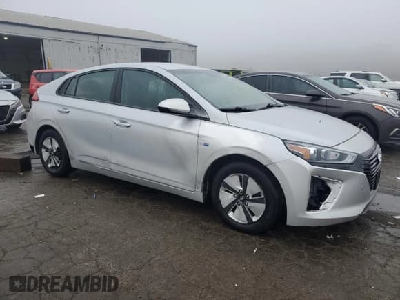 ✅ 2017 Hyundai Ioniq Blue • VIN: KMHC65LC4HU055890 • Lot: 84916004. Wystawiony na Copart z przebiegiem Nie podano. Bezpłatny archiwum sprzedaży aukcyjnych z USA i szczegółowy raport historii pojazdu na DreamBid. Zdjęcie 4.