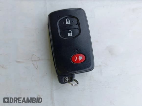 ✅ 2015 Toyota Prius Two • VIN: JTDZN3EU6FJ036865 • Lot: 42215198. Listed on IAAI with 50,330 mi. Free auction sales archive from the USA and detailed vehicle history report at DreamBid. Image 11.