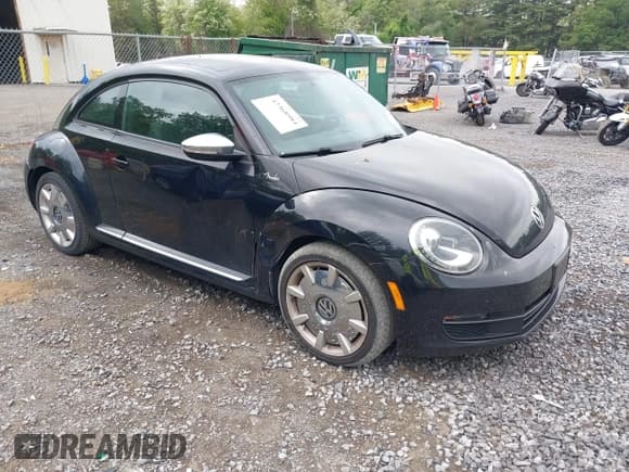 ✅ 2013 Volkswagen Beetle Fender Edition • VIN: 3VWJP7AT6DM687633 • Lot: 42368984. Listed on IAAI with 137,459 mi. Free auction sales archive from the USA and detailed vehicle history report at DreamBid. Image 1.