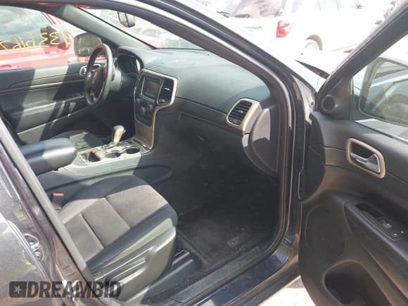 ✅ 2016 Jeep Grand Cherokee Laredo • VIN: 1C4RJFAG1GC443222 • Лот: 43361673. Опубликован ранее на IAAI с пробегом 117 058 миль. Бесплатный доступ к архиву аукционных продаж из США и подробный отчёт об истории автомобиля на DreamBid. Изображение 5.