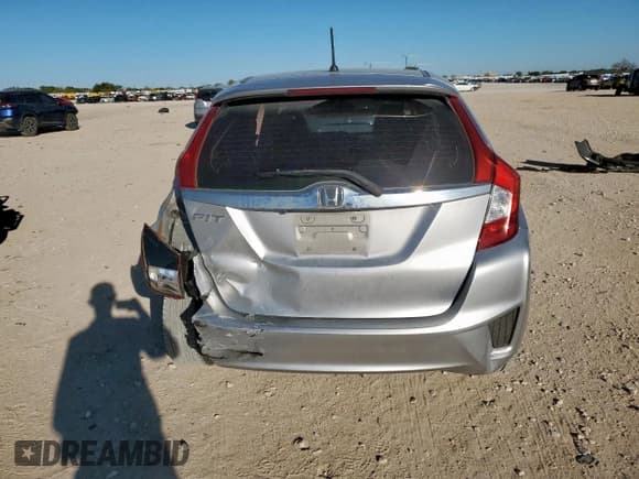 ✅ 2016 Honda Fit EX • VIN: JHMGK5H75GX017576 • Lot: 90629555. Listed on Copart with 62,631 mi. Free auction sales archive from the USA and detailed vehicle history report at DreamBid. Image 6.
