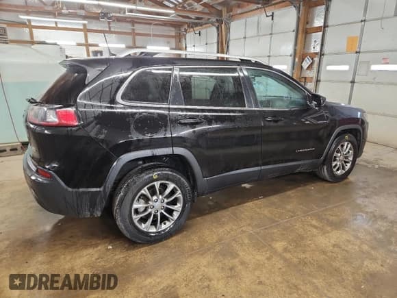 ✅ 2019 Jeep Cherokee Latitude Plus • VIN: 1C4PJLLB2KD300791 • Lot: 85581585. Listed on Copart with 101,204 mi. Free auction sales archive from the USA and detailed vehicle history report at DreamBid. Image 3.