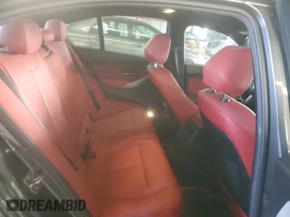 ✅ 2015 BMW 3 Series 335i • VIN: WBA3A9C57FKW74663 • Лот: 91730065. Опубликован ранее на Copart с пробегом 50 776 миль. Бесплатный доступ к архиву аукционных продаж из США и подробный отчёт об истории автомобиля на DreamBid. Изображение 10.