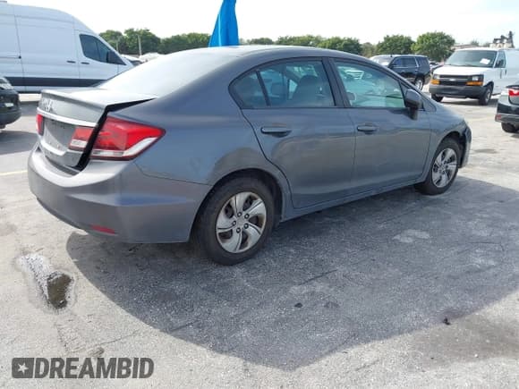 ✅ 2013 Honda Civic LX • VIN: 19XFB2F53DE272655 • Lot: 43803944. Listed on IAAI with 176,107 mi. Free auction sales archive from the USA and detailed vehicle history report at DreamBid. Image 4.