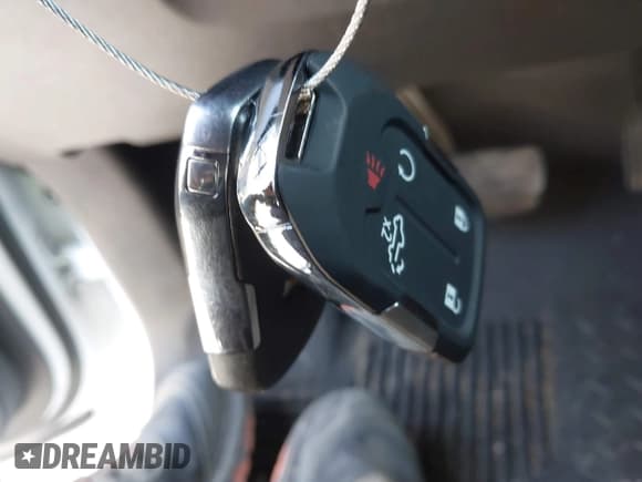 ✅ 2019 Chevrolet Silverado 1500 RST • VIN: 3GCUYEED6KG155945 • Lot: 43473839. Wystawiony na IAAI z przebiegiem 83 602 mil. Bezpłatny archiwum sprzedaży aukcyjnych z USA i szczegółowy raport historii pojazdu na DreamBid. Zdjęcie 11.