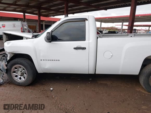 ✅ 2007 Chevrolet Silverado 1500 Work Truck • VIN: 1GCEC14C67Z613186 • Лот: 41751025. Опубликован ранее на IAAI с пробегом Не указан. Бесплатный доступ к архиву аукционных продаж из США и подробный отчёт об истории автомобиля на DreamBid. Изображение 14.