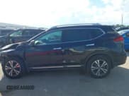 ✅ 2017 Nissan Rogue SL • VIN: 5N1AT2MT9HC880407 • Lot: 43290974. Listed on IAAI with 88,664 mi. Free auction sales archive from the USA and detailed vehicle history report at DreamBid. Image 15.