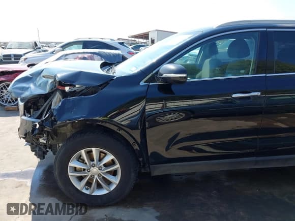 ✅ 2018 Kia Sorento L • VIN: 5XYPG4A39JG376878 • Lot: 43266125. Wystawiony na IAAI z przebiegiem 132 942 mil. Bezpłatny archiwum sprzedaży aukcyjnych z USA i szczegółowy raport historii pojazdu na DreamBid. Zdjęcie 20.