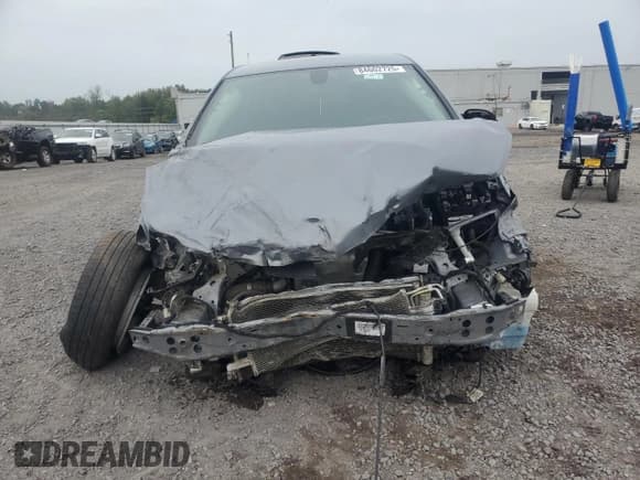 ✅ 2019 Chevrolet Cruze LT • VIN: 1G1BE5SM0K7135036 • Lot: 84602725. Listed on Copart with 93,148 mi. Free auction sales archive from the USA and detailed vehicle history report at DreamBid. Image 5.