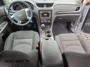 ✅ 2017 Chevrolet Traverse LT • VIN: 1GNKRGKDXHJ151643 • Lot: 86637565. Wystawiony na Copart z przebiegiem 76 202 mil. Bezpłatny archiwum sprzedaży aukcyjnych z USA i szczegółowy raport historii pojazdu na DreamBid. Zdjęcie 8.