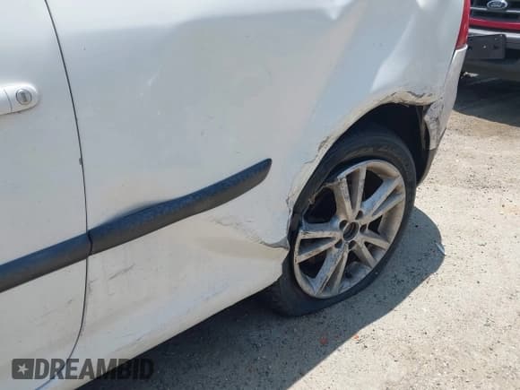 ✅ 2008 Volkswagen Rabbit S • VIN: WVWAB71K18W224054 • Lot: 42473983. Listed on IAAI with 168,292 mi. Free auction sales archive from the USA and detailed vehicle history report at DreamBid. Image 12.