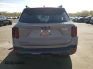 ✅ 2025 Kia Sorento X-Line EX • VIN: 5XYRHDJF2SG325479 • Lot: 55058605. Wystawiony na Copart z przebiegiem 5 525 mil. Bezpłatny archiwum sprzedaży aukcyjnych z USA i szczegółowy raport historii pojazdu na DreamBid. Zdjęcie 6.