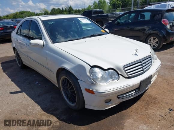 ✅ 2006 Mercedes-Benz C 280 Luxury • VIN: WDBRF92H26F828794 • Лот: 42980248. Опубликован ранее на IAAI с пробегом 157 305 миль. Бесплатный доступ к архиву аукционных продаж из США и подробный отчёт об истории автомобиля на DreamBid. Изображение 1.