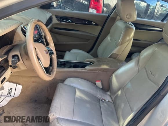 ✅ 2015 Cadillac ATS Luxury RWD • VIN: 1G6AB5RX9F0103005 • Lot: 79092024. Wystawiony na Copart z przebiegiem 70 887 mil. Bezpłatny archiwum sprzedaży aukcyjnych z USA i szczegółowy raport historii pojazdu na DreamBid. Zdjęcie 5.