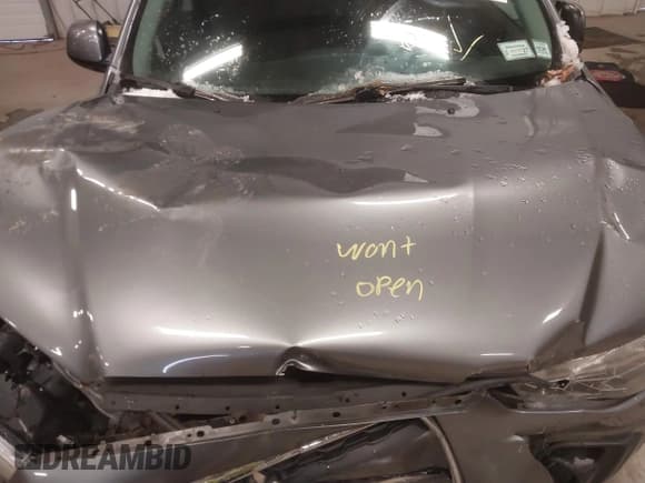 ✅ 2014 Mitsubishi Outlander ES • VIN: 4A4AR3AU2EE003949 • Lot: 43815371. Wystawiony na IAAI z przebiegiem 163 112 mil. Bezpłatny archiwum sprzedaży aukcyjnych z USA i szczegółowy raport historii pojazdu na DreamBid. Zdjęcie 10.