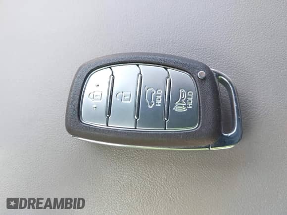 2019 Hyundai Tucson Value с VIN KM8J33A49KU940769, выставлен на аукционе IAAI как лот 42539018 с пробегом 62 648 миль миль и . История ставок и продаж доступна на DreamBid. Изображение 11.
