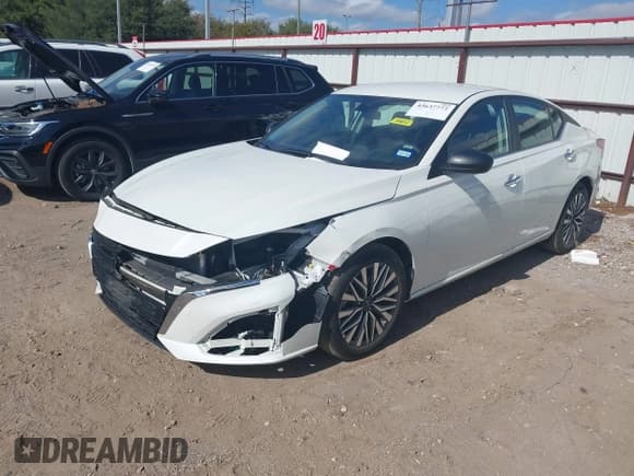 ✅ 2025 Nissan Altima SV • VIN: 1N4BL4DV8SN338206 • Lot: 43637772. Listed on IAAI with 29,467 mi. Free auction sales archive from the USA and detailed vehicle history report at DreamBid. Image 2.