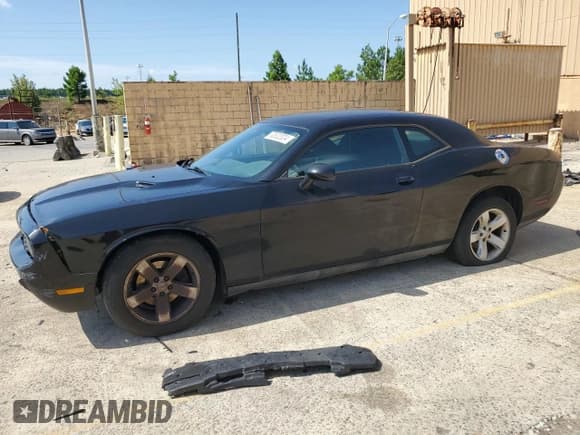 ✅ 2014 Dodge Challenger SXT • VIN: 2C3CDYAG2EH234269 • Lot: 63532024. Wystawiony na Copart z przebiegiem Nie podano. Bezpłatny archiwum sprzedaży aukcyjnych z USA i szczegółowy raport historii pojazdu na DreamBid. Zdjęcie 1.