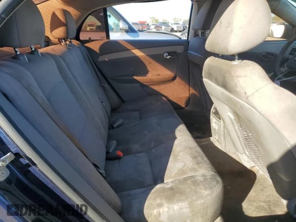 ✅ 2012 Chevrolet Malibu 1LS • VIN: 1G1ZB5E08CF268988 • Lot: 81376964. Listed on Copart with 147,210 mi. Free auction sales archive from the USA and detailed vehicle history report at DreamBid. Image 10.