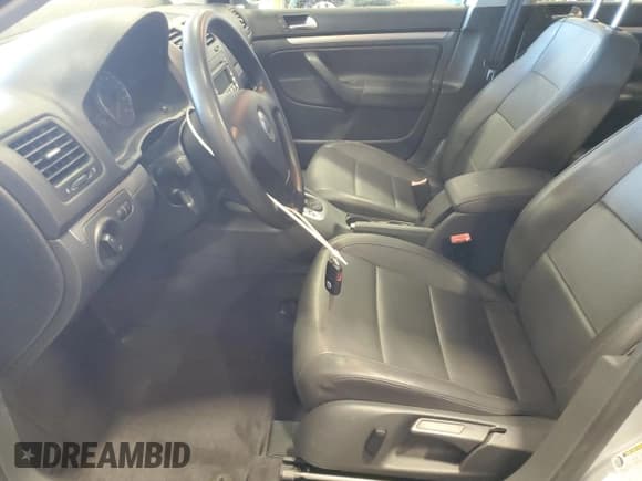 ✅ 2006 Volkswagen Jetta 2.5L • VIN: 3VWSG71K96M646735 • Лот: 52293215. Опубликован ранее на Copart с пробегом 64 528 миль. Бесплатный доступ к архиву аукционных продаж из США и подробный отчёт об истории автомобиля на DreamBid. Изображение 7.