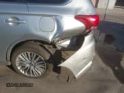 ✅ 2022 Mitsubishi Outlander SEL • VIN: JA4J2VA72NZ053691 • Лот: 43661647. Опубликован ранее на IAAI с пробегом 116 954 миль. Бесплатный доступ к архиву аукционных продаж из США и подробный отчёт об истории автомобиля на DreamBid. Изображение 6.