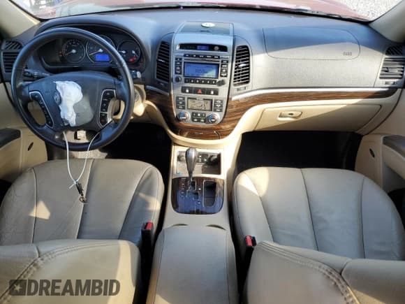 ✅ 2011 Hyundai Santa Fe Limited • VIN: 5XYZK4AG8BG009739 • Lot: 71326595. Listed on Copart with 117,249 mi. Free auction sales archive from the USA and detailed vehicle history report at DreamBid. Image 8.